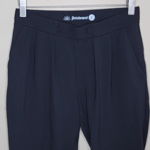 Betabrand | Black Soho Joggers - Picture 3 of 5